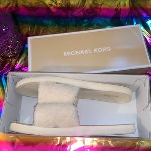 Michael Khors Slides size 10
